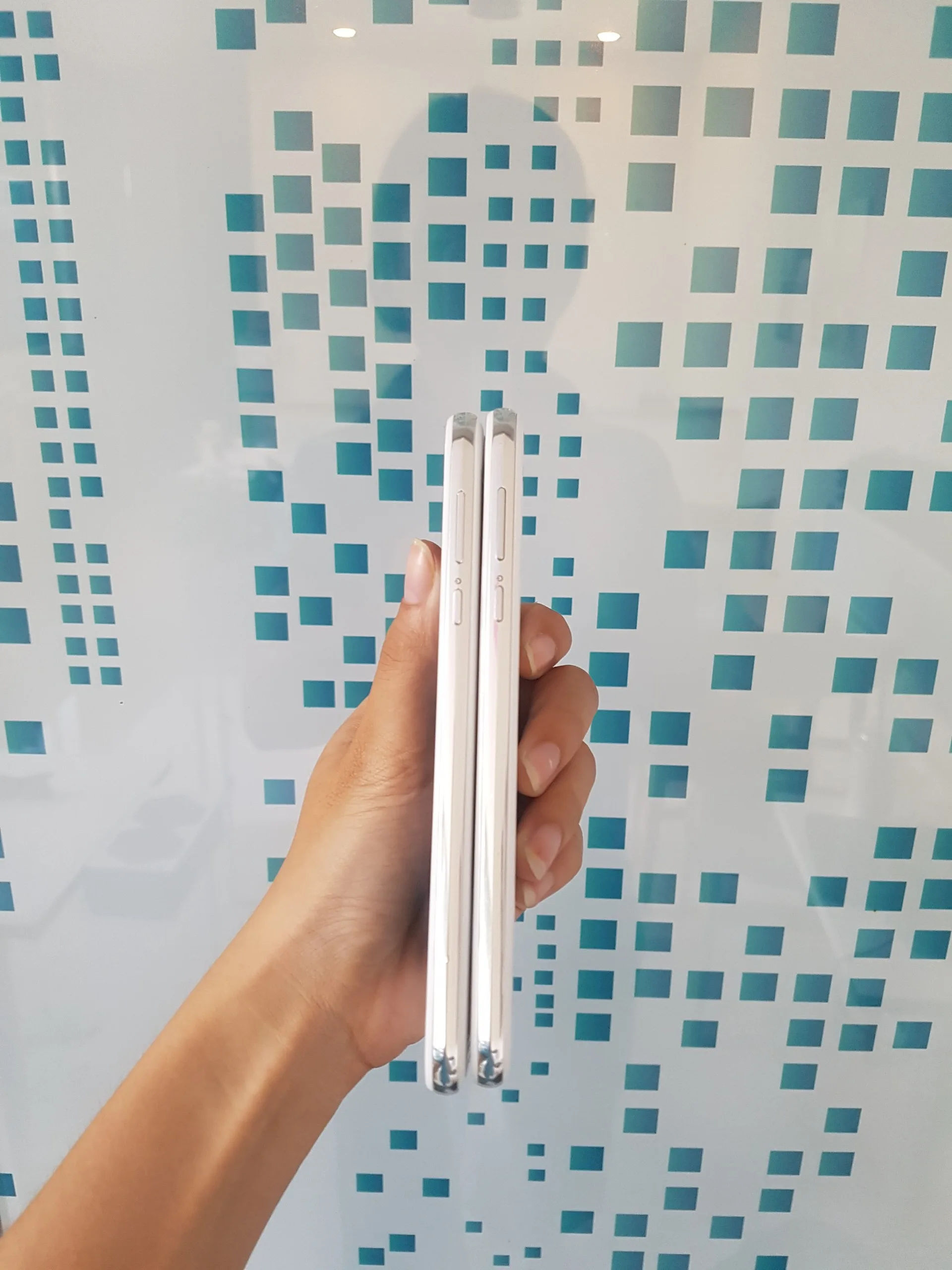 SHARP 605SH - Ảnh 7