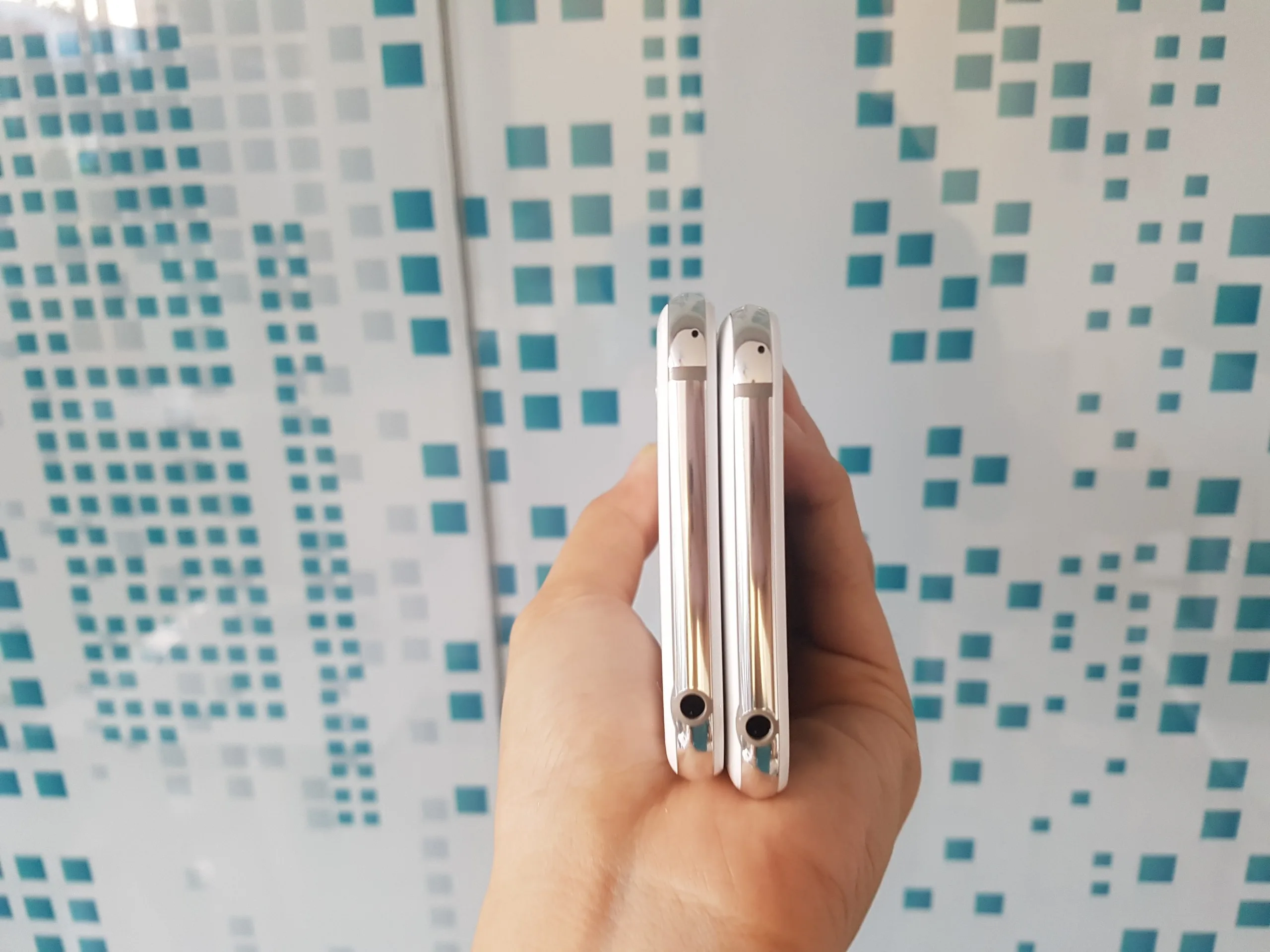 SHARP 605SH - Ảnh 8