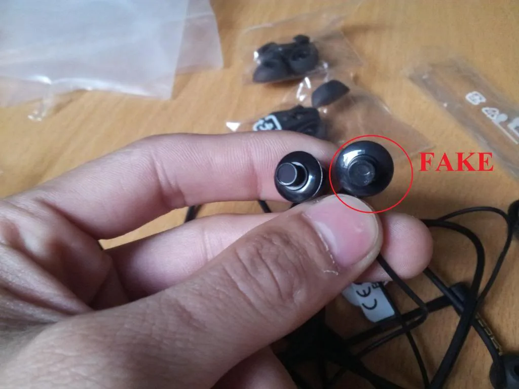 Cách phân biệt tai nghe sony chính hãng Cách phân biệt tai nghe sony chính hãng