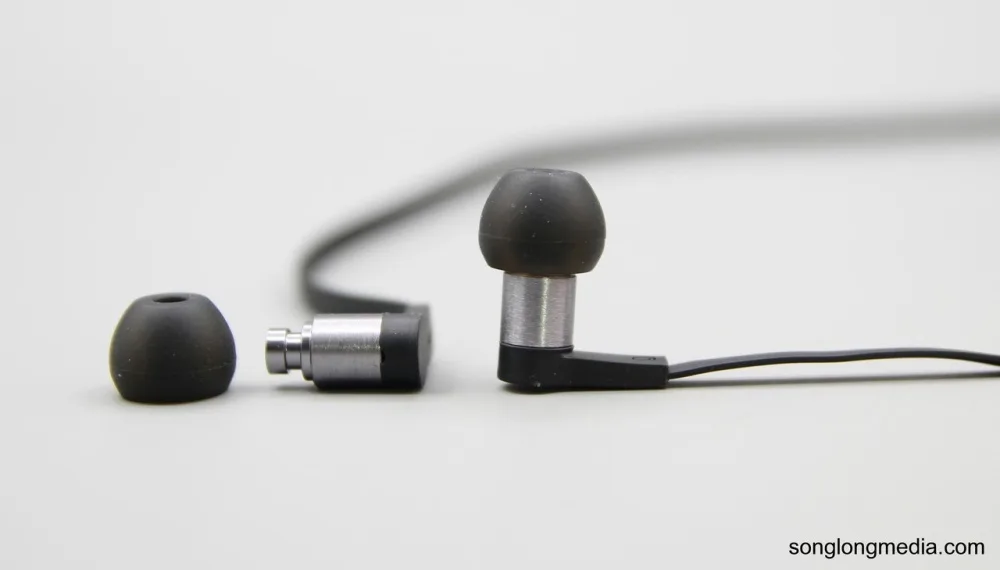 TAI NGHE SONY MH1C